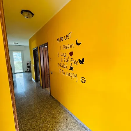 Casa Viktoria アパート